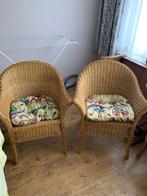 2 rotan stoelen, Huis en Inrichting, Stoelen, Ophalen, Gebruikt, Riet of Rotan, Twee