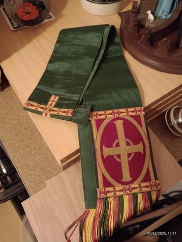 Linge accessoire liturgique offices religieux étole, Enlèvement ou Envoi