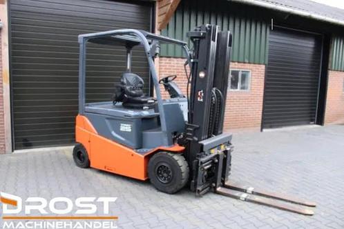 Toyota 8fbmt25 heftruck elektrische triplex lepelverstelling, Zakelijke goederen, Machines en Bouw | Heftrucks en Intern transport