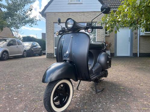 Vespa look scooter |125cc| Weinig km !, Fietsen en Brommers, Scooters | Overige merken, Gebruikt, Benzine, Ophalen