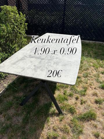 Keukentafel 90 x 190 beschikbaar voor biedingen