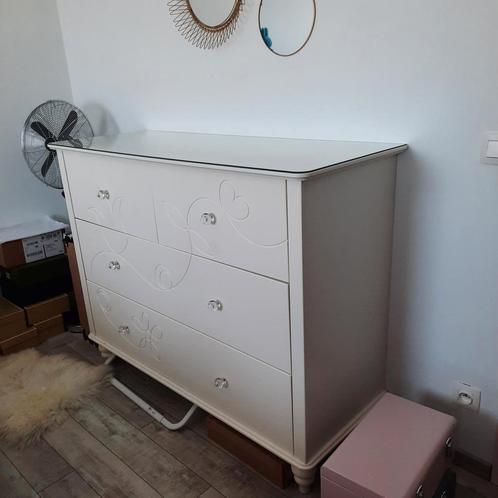 Tijdelijke collectie Ikea kast kviby, Huis en Inrichting, Kasten | Ladekasten, Gebruikt, Glas, Ophalen