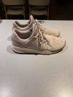 Sneakers New Balance 247, Ophalen of Verzenden, Zo goed als nieuw, Sneakers