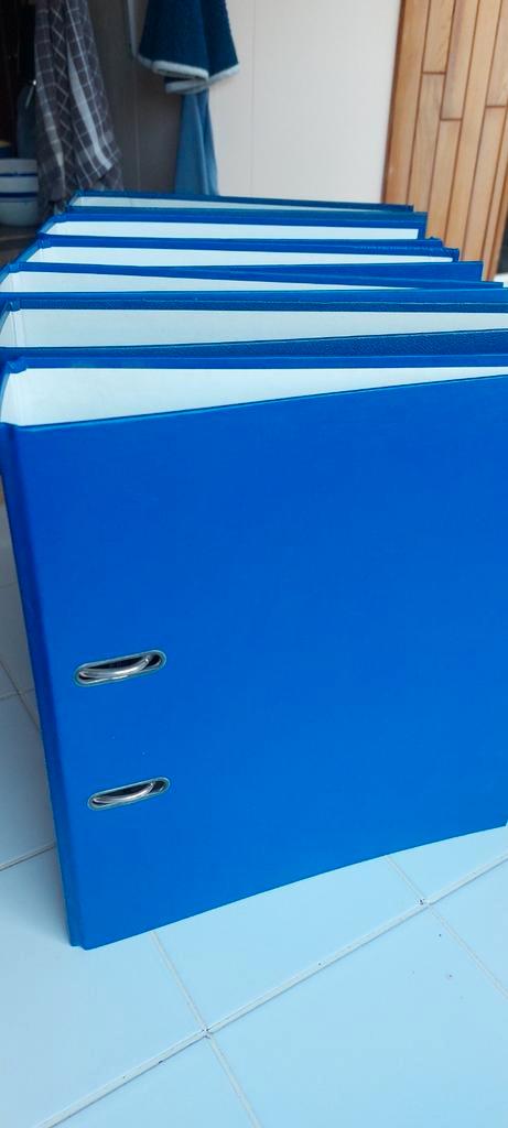 Marineblauwe ringbanden A4, 8 cm breed, Zakelijke goederen, Kantoor en Winkelinrichting | Kantoorartikelen, Gebruikt, Ophalen