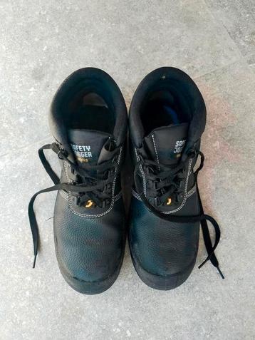 WERKLAARS IN GOEDE STAAT MAAT 40 41 beschikbaar voor biedingen