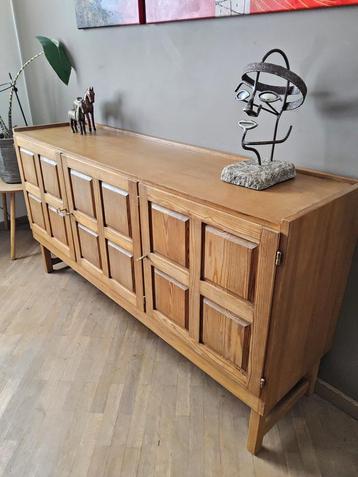 Vintage grenen dressoir design Rastad en Relling beschikbaar voor biedingen