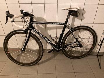 Racefiets beschikbaar voor biedingen