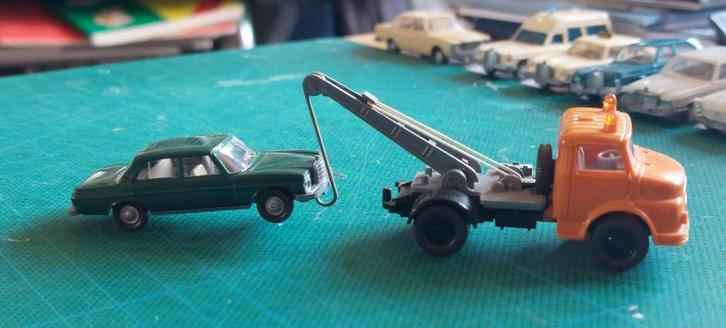 HOLK 1907 MERCEDES-BENZ TAKELWAGEN MET SLEEP 1/87., Hobby en Vrije tijd, Modelauto's | 1:87, Zo goed als nieuw, Bus of Vrachtwagen