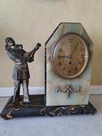 Marmeren Art Deco pendule met pierrot, Antiek en Kunst, Antiek | Klokken, Ophalen