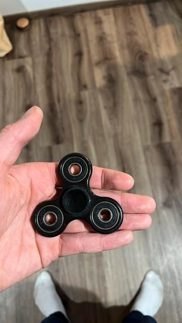 Fidget spinner, Enlèvement, Comme neuf