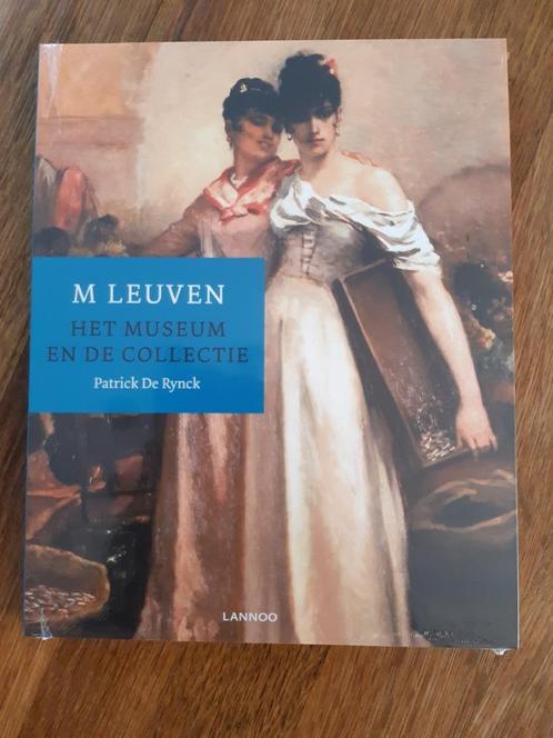 Nieuw -catalogus museum M Leuven - Het museum en de collecti, Boeken, Catalogussen en Folders, Nieuw, Catalogus, Ophalen of Verzenden