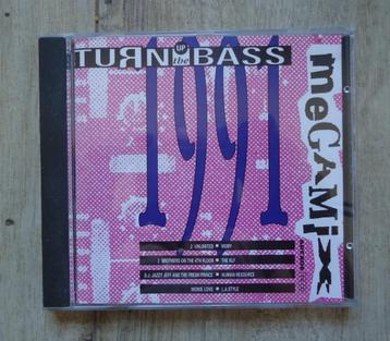 De originele mix-CD Turn Up The Bass Megamix 1991 van Arcade beschikbaar voor biedingen