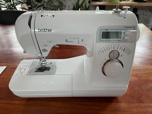 Naaimachine brother innovis 15, Hobby en Vrije tijd, Naaimachines en Toebehoren, Zo goed als nieuw, Naaimachine, Brother, Ophalen