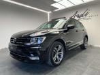 Volkswagen Tiguan 2.0 TDi 4Motion R line *GARANTIE 12 MOIS*1, Autos, SUV ou Tout-terrain, 5 places, Noir, Automatique