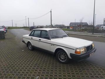 Volvo 240 DL uit 1988: geen kosten te verwachten  beschikbaar voor biedingen