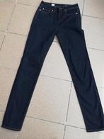 Jeans broek Tommy Hilfiger maat 25/32 zogoed als nieuw, Kleding | Dames, Spijkerbroeken en Jeans, Ophalen, Zo goed als nieuw