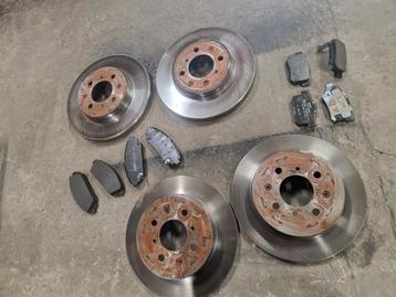 Disques + plaquette de frein honda civic ep4 eu9 beschikbaar voor biedingen