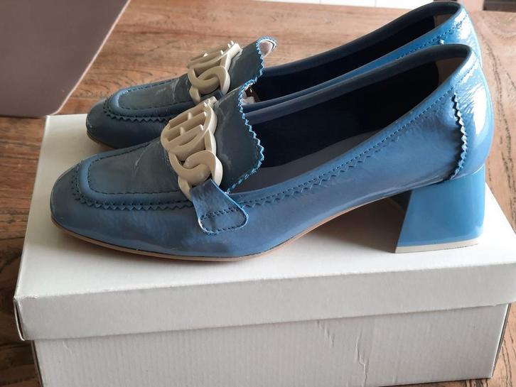 Mocassins maat 40 en bijhorende schoudertasje  HISPANITAS, Kleding | Dames, Schoenen, Ophalen
