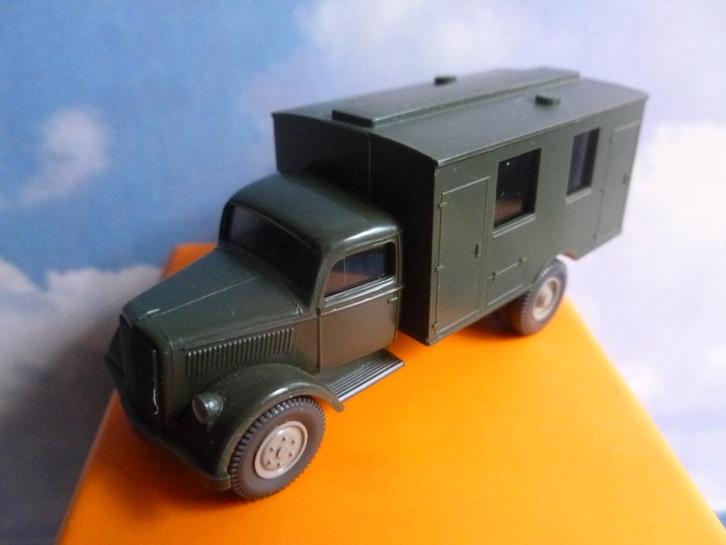 Ancien petit Camion Militaire OPEL 1/87 HO WIKING Neuf, Hobby en Vrije tijd, Modelauto's | 1:87, Nieuw, Bus of Vrachtwagen, Wiking