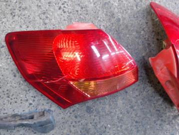 Feu arrière gauche Kia Venga 2010-2015 LP/15041 beschikbaar voor biedingen