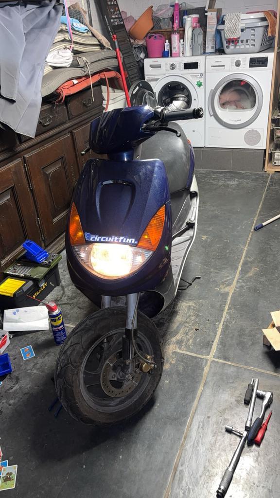 Peugeot vivacity b klasse, Fietsen en Brommers, Scooters | Peugeot, Zo goed als nieuw, Vivacity, Klasse B (45 km/u), Tweetakt