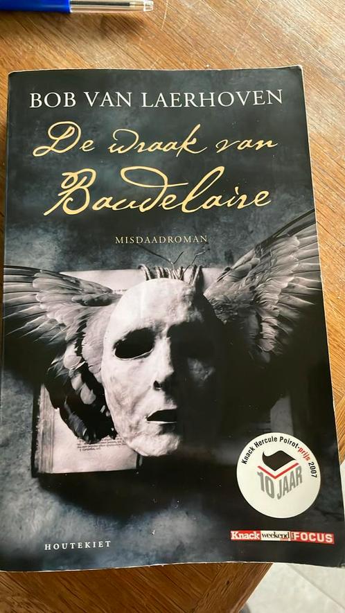 Bob Van Laerhoven - De wraak van Baudelaire, Boeken, Thrillers, Zo goed als nieuw, Ophalen of Verzenden