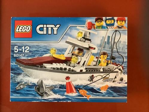 Lego city 60147 vissersboot compleet, Kinderen en Baby's, Speelgoed | Duplo en Lego, Zo goed als nieuw, Lego, Ophalen