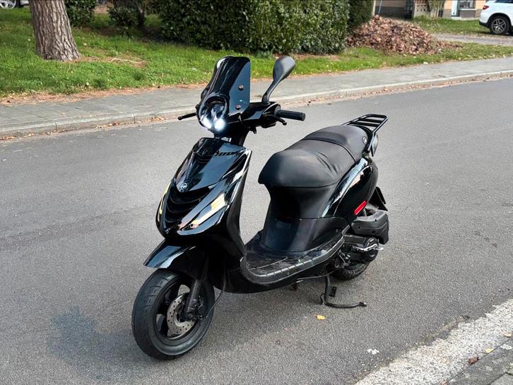 Piaggio Zip A Klasse, Fietsen en Brommers, Scooters | Piaggio, Gebruikt, Zip, Klasse A (25 km/u), Benzine, Ophalen