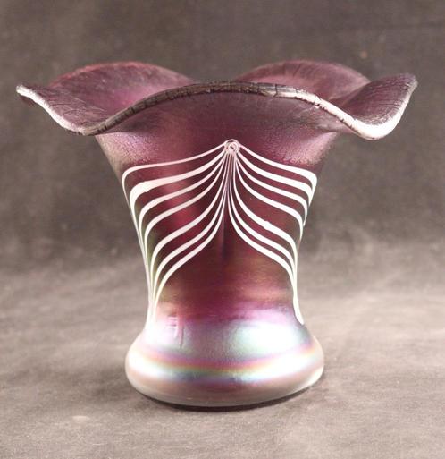 Mooie vaas van iriserend glas, Antiek en Kunst, Antiek | Glaswerk en Kristal, Verzenden