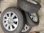 Set winterbanden 16 inch met VW deksels, Auto-onderdelen, Banden en Velgen, Ophalen, 16 inch, Winterbanden, Band(en)