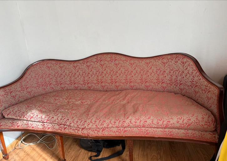Prachtige antieke stijl salonbank, Huis en Inrichting, Zetels | Zetels en Chaises Longues, Gebruikt, Tweepersoons, Minder dan 150 cm
