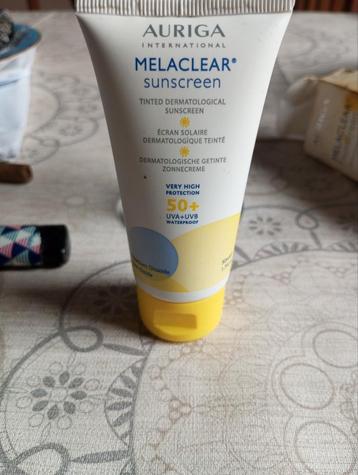 Écran solaire dermatologique teinté, Enlèvement ou Envoi, Neuf