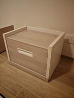 Table de chevet, Comme neuf, Enlèvement, Bois, 45 à 65 cm