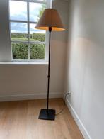 Staanlamp met metalen voet, Huis en Inrichting, Lampen | Vloerlampen, Ophalen, 100 tot 150 cm, Metaal, Landelijk