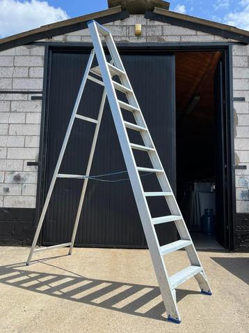 Solide 1x10 alu trapladder (professioneel) beschikbaar voor biedingen