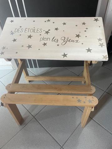 petit bureau enfant  beschikbaar voor biedingen