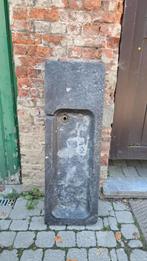 Wasbak in blauwe steen, Ophalen