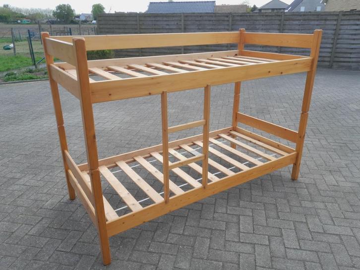 Mooi massief grenen stapelbed , hoogslaper ., Kinderen en Baby's, Kinderkamer | Stapelbedden en Hoogslapers, Stapelbed, Ophalen of Verzenden