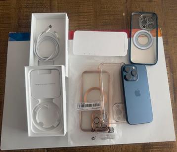 iPhone 15 Pro 128 GB blauw titanium beschikbaar voor biedingen