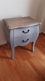 Table de chevet robuste, Ophalen, Gebruikt, Hout
