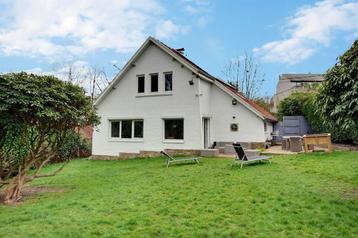 Maison à Rhode-Saint-Genèse, 2 chambres, 120 m², Maison individuelle, 2 pièces