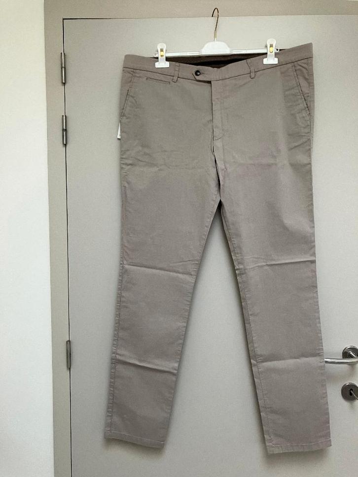 Nieuwe taupe herenbroek Per Steff, Vêtements | Hommes, Pantalons, Neuf, Taille 52/54 (L), Autres couleurs, Enlèvement