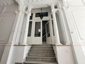 Bureau à louer à Schaarbeek beschikbaar voor biedingen