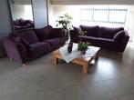 2 stoffen zetels 3-zit in aubergine kleur én salontafel, Huis en Inrichting, Ophalen, Driepersoons, 75 tot 100 cm, Zo goed als nieuw