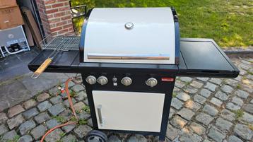 gasbarbecue  beschikbaar voor biedingen