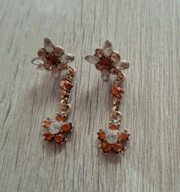 Retro drop strass oorbellen beschikbaar voor biedingen