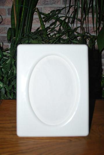 TUPPERWARE Witte ovale fotolijst NIEUW! beschikbaar voor biedingen