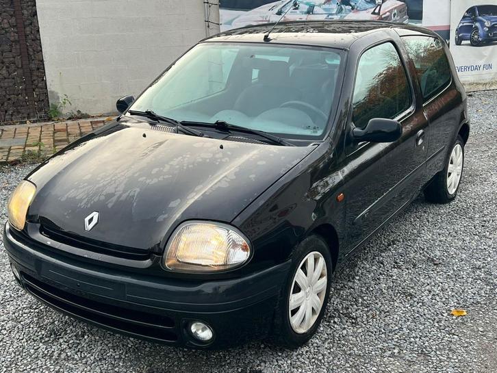 Clio / automaat / 115.000 km /benzine, Auto's, Renault, Bedrijf, Clio, Benzine, Automaat, Ophalen