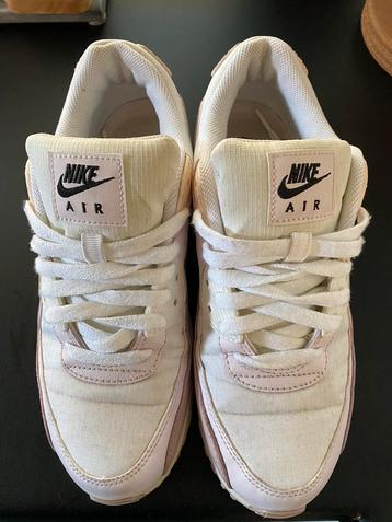 Nike air Max white/champagne/light violet mt 41 valt kleiner beschikbaar voor biedingen