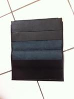 Pochette en croûte de cuir de couleur noir pour homme. Trois, Autres marques, Noir, Cuir, Enlèvement ou Envoi